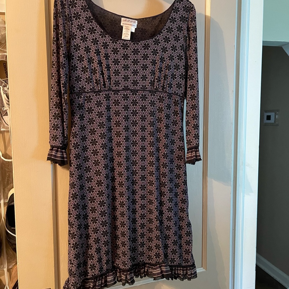 Cute Max Studio MSSP dress.